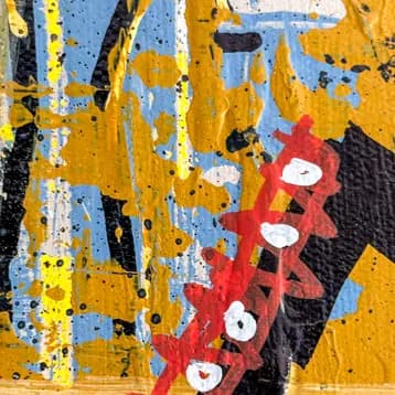 Détails de STNS03, motifs géométriques, fenêtres et lignes colorées dans une abstraction urbaine – détail 3 (STNS03)