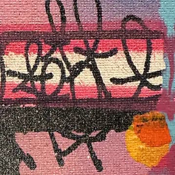 Focus sur les couches de peinture, les coulures et les détails de graffiti de ST12 – détail 3 (ST12)